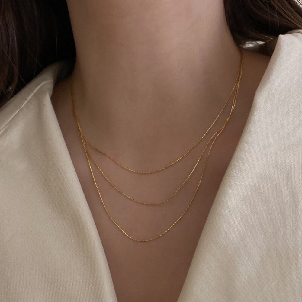NEW 14K Gold Thin Layer Snake Chain Necklace - Picture 4 of 4